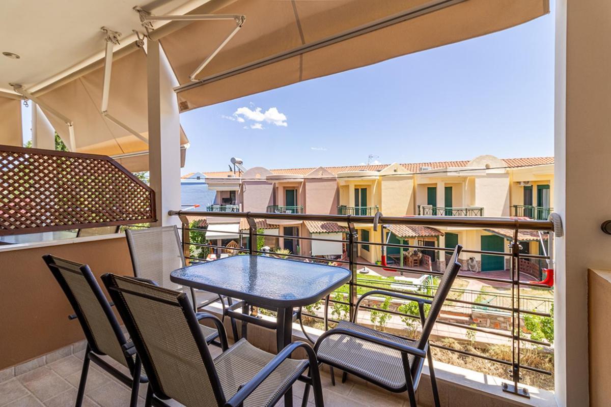 Dafni'S Seaside Luxury Studios Nikiti  Exterior photo