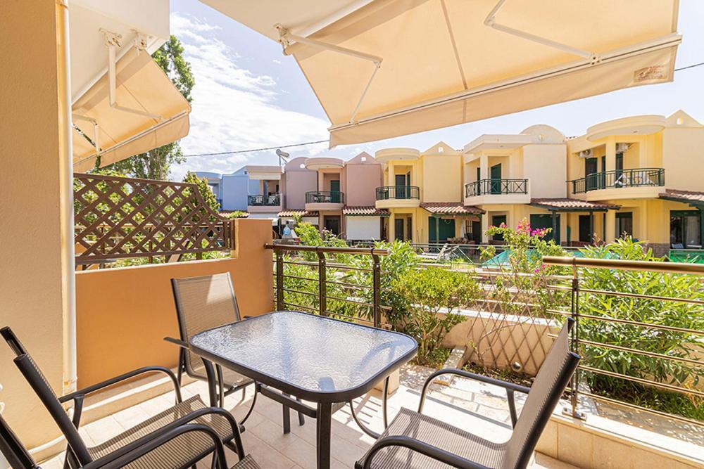 Dafni'S Seaside Luxury Studios Nikiti  Exterior photo